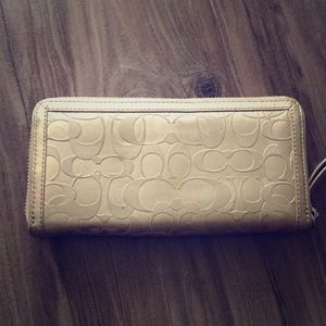 Coach wallet